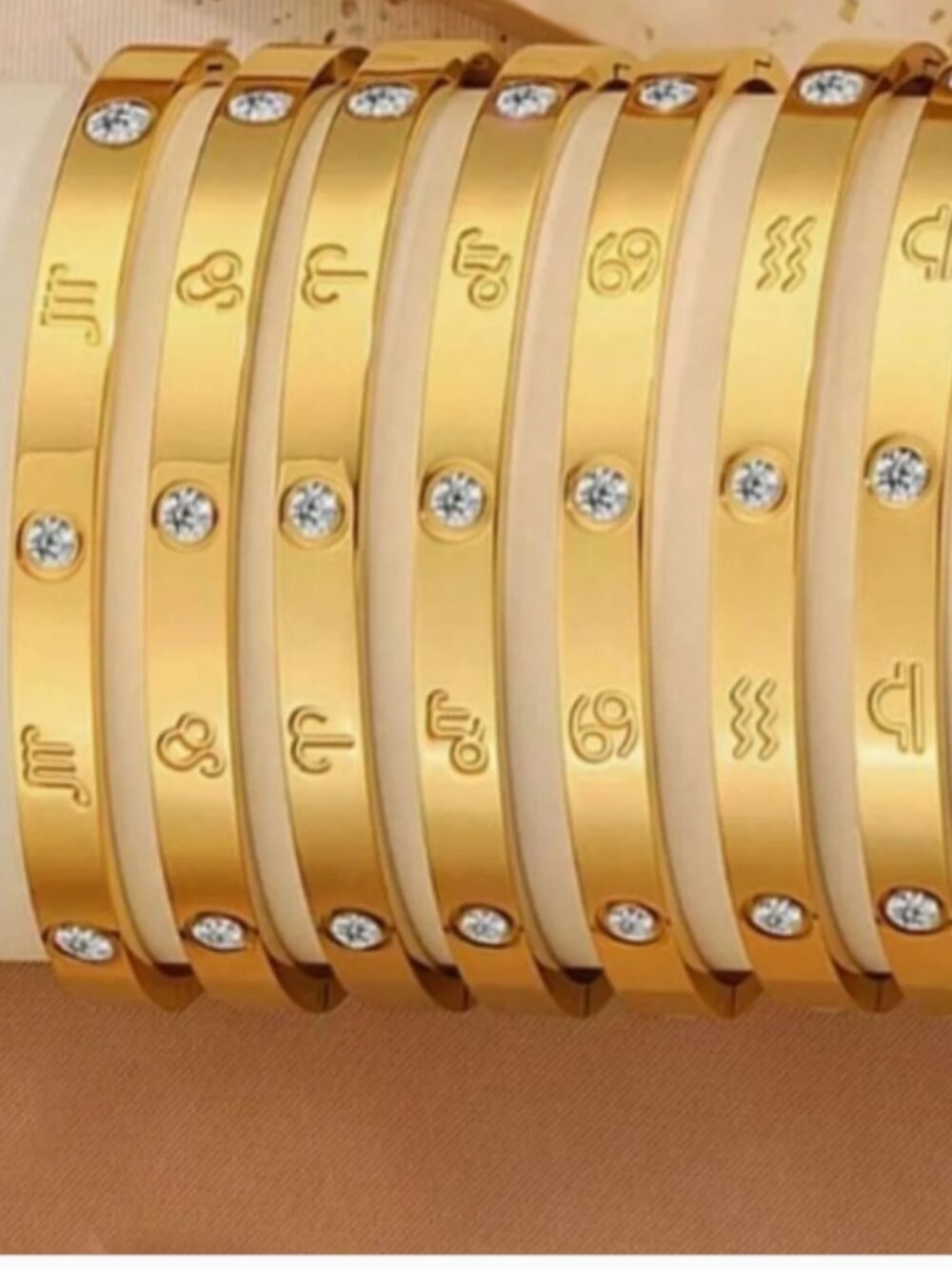 NEW 18K Gold Plated Zodiac Sign Bracelet